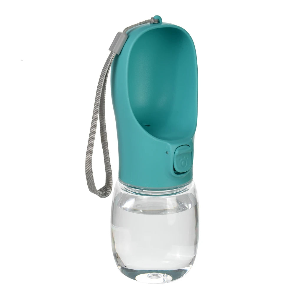 On-the-Go Pet Water Bottle – Fresh Hydration Anywhere