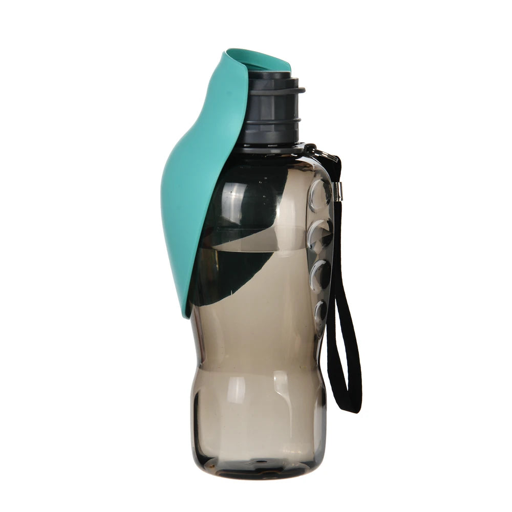 On-the-Go Pet Water Bottle – Fresh Hydration Anywhere